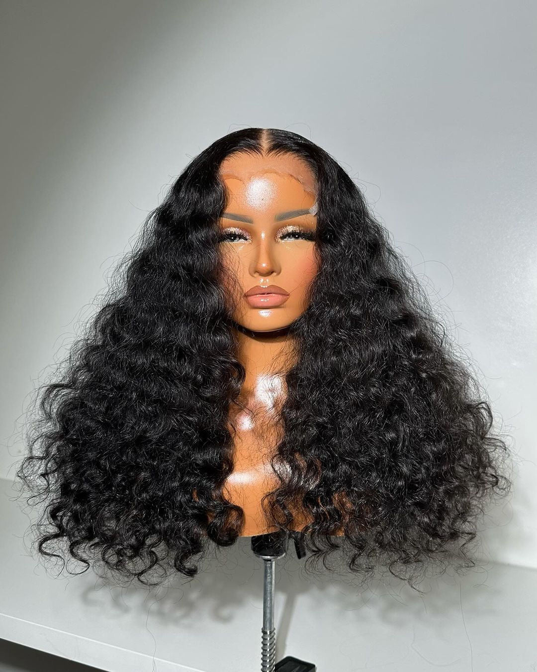 Divine wig